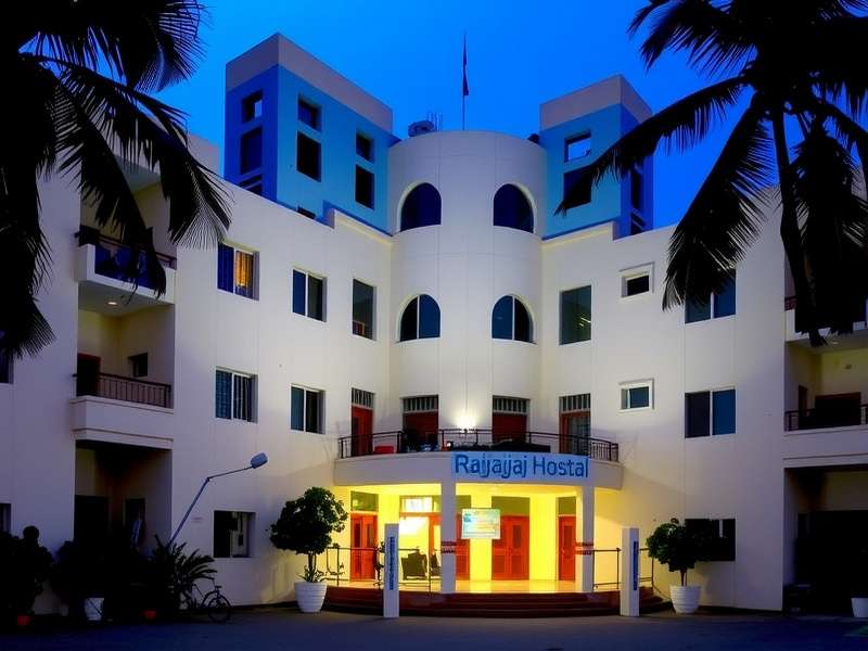 Dr. Anjali Mehta, Head of Orthopedics